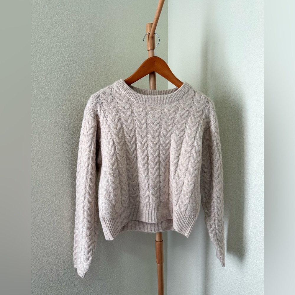 Love Cameron NWT Light Brown Hear Knit Sweater Women’s Size Large
